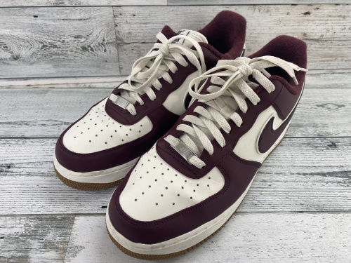 スニーカーのNIKE