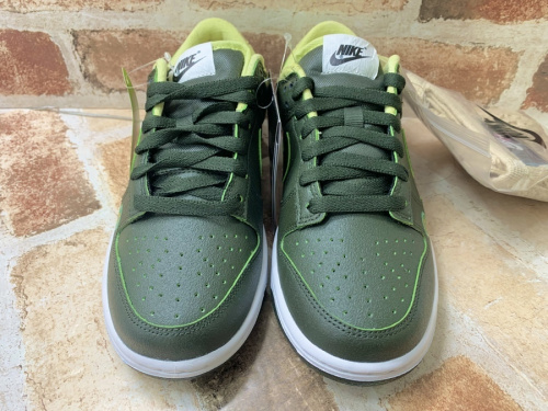 スニーカーのNIKE