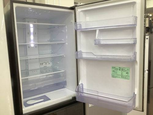 冷蔵庫の3ドア冷蔵庫