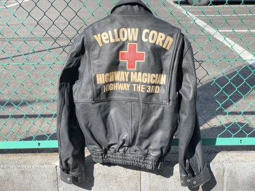 アウトドア衣類のYELLOW CORN