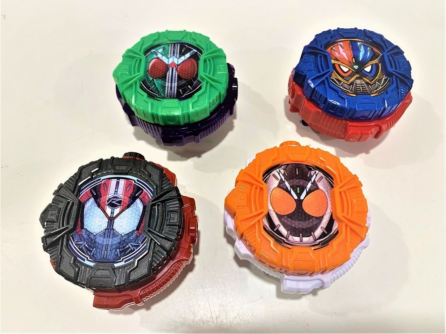 仮面ライダー ベルト＆ ライドウォッチまとめ売り 日曜日はスーパーヒーロータイム!ライドウォッチ＆リュウソウルが買取