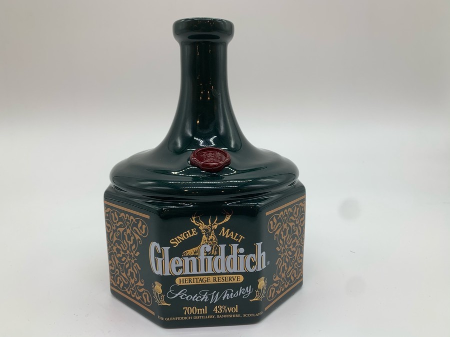 グレンフィディック ヘリテージ リザーブ シングルモルト 黒陶器 700ml グレンフィディック ヘリテージ リザーブ シングルモルト 黒陶器 700ml