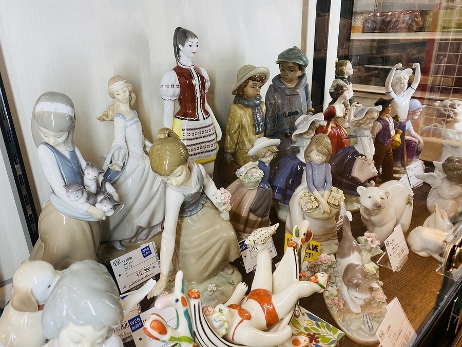 リヤドロLLADRO 「虹を待って」世界2000体 限定！新品！ 世界2,000体限定】LLADRO（リヤドロ）のフィギュリンの入荷です