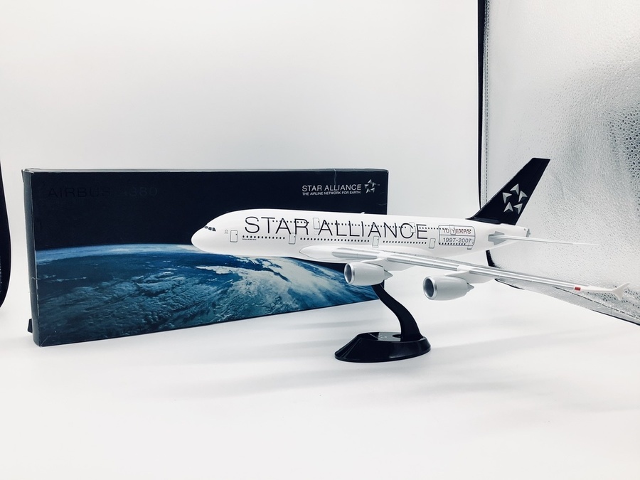 Amazon.com: QIYUMOKE 1/400 A380 Model Plane for FedEx