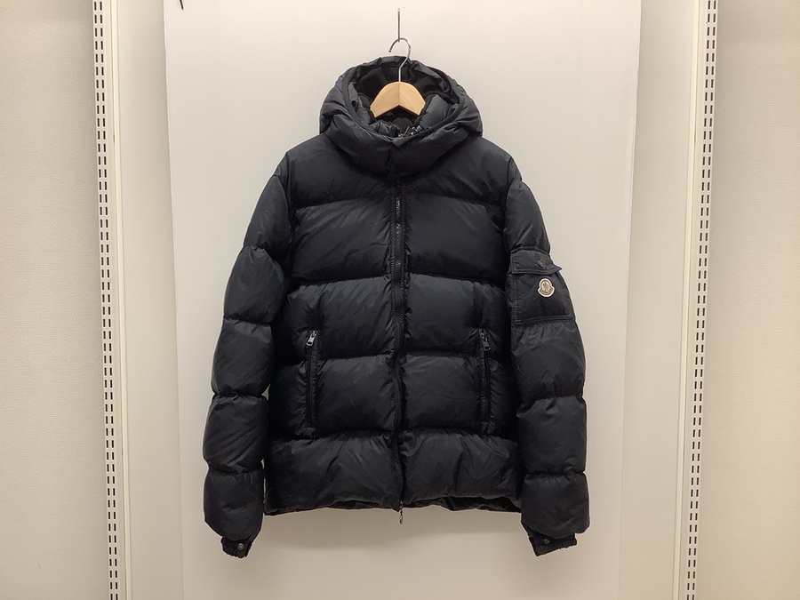 MONCLER(モンクレール)のバジーレ・ダウンジャケットが買取入荷致しました！【二俣川店】 [2020.10.25発行]｜リサイクルショップ