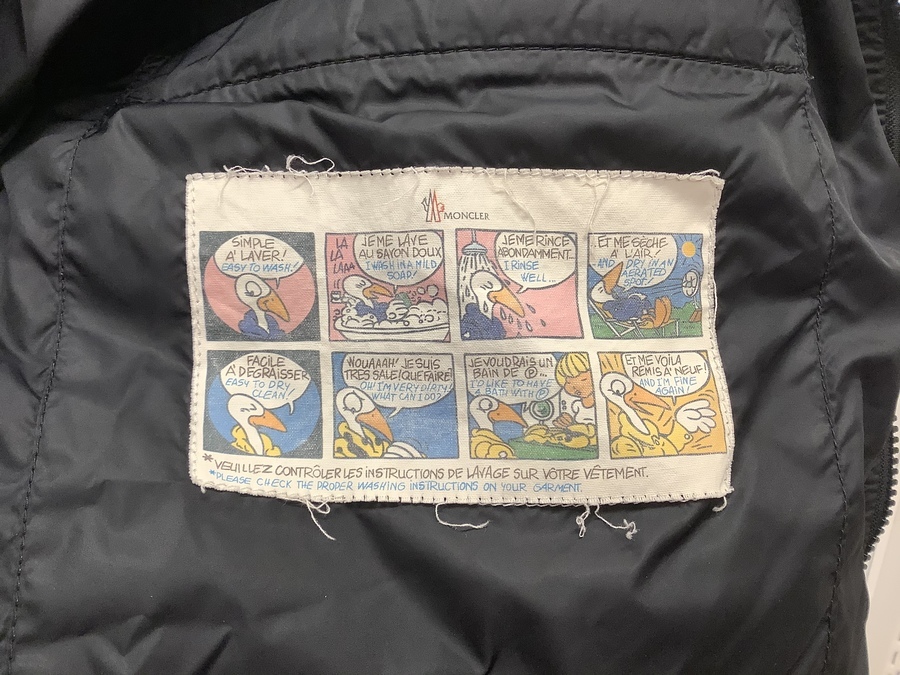 モンクレール バジーレ　ダウン　サイズ2 MONCLER BASILE MONCLER(モンクレール)のバジーレ・ダウンジャケットが買取入荷