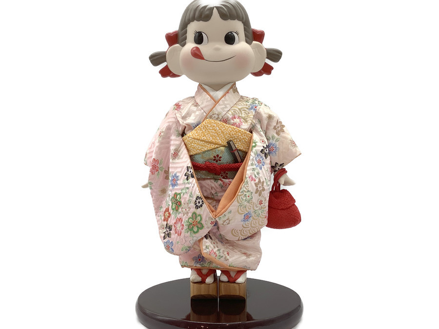 当選限定品】曙の晴れ着 ペコちゃん人形 買取入荷致しました