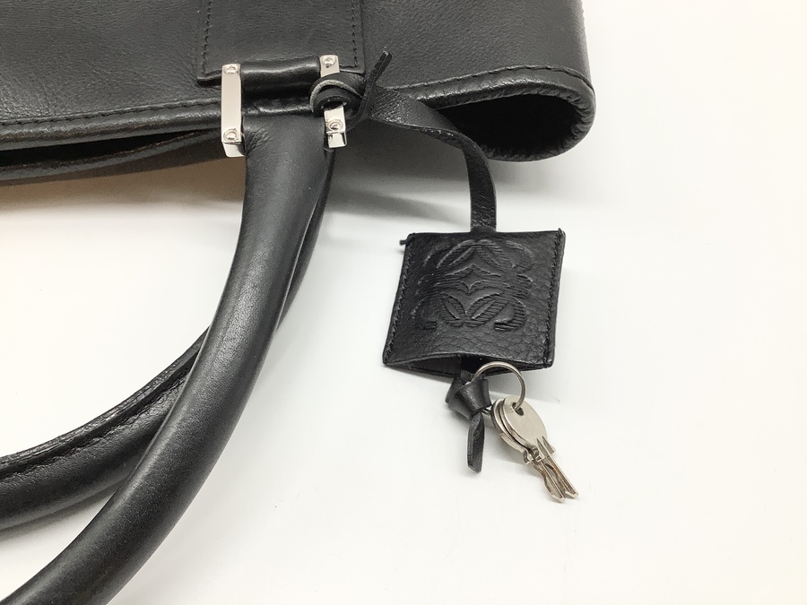 スマホで購入】LOEWE(ロエベ)アマソナ・フスタハンドバッグが スマホで購入】LOEWE(ロエベ)アマソナ・フスタハンドバッグが