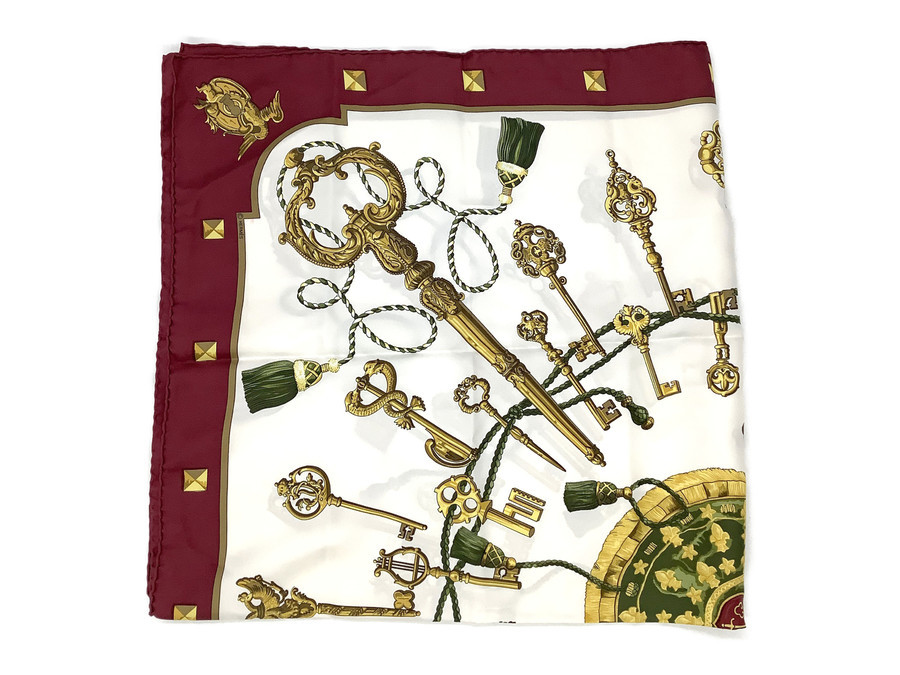 スマホで購入】HERMES （エルメス）スカーフ LES CLES(鍵柄) カレ90の