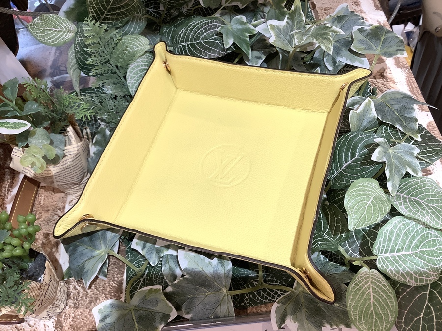 スマホで購入】LOUIS VUITTON(ルイヴィトン) ノベルティ ジュエリー