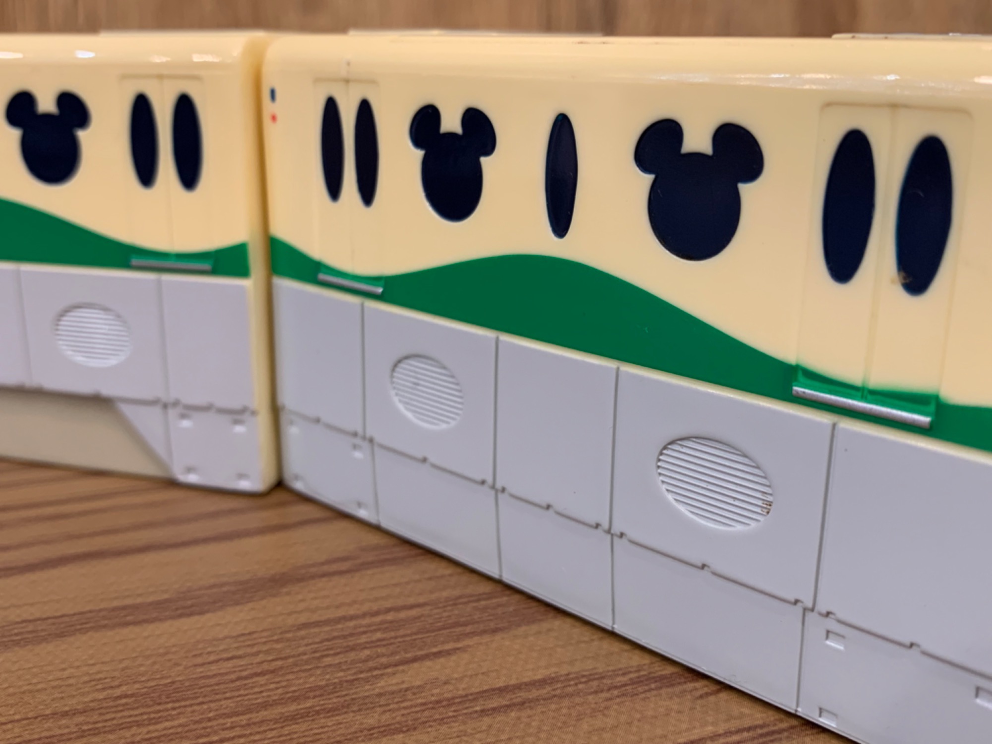 ディズニーリゾートライン プラレール 30周年デザイン 新品 プラレール ディズニーリゾートライン 30周年限定
