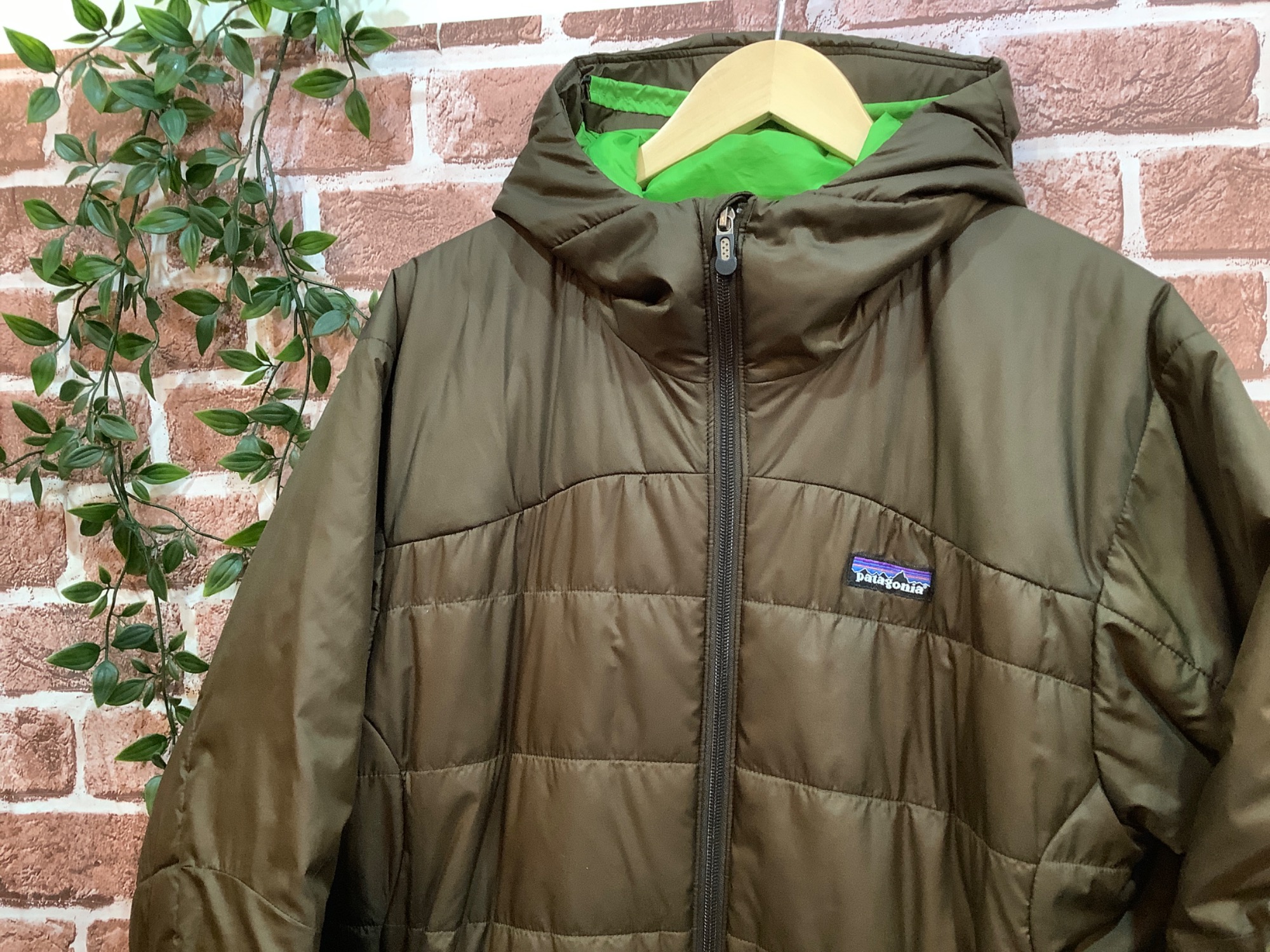 マイクロパフフーディpatagonia 美品 パタゴニア マイクロパフ