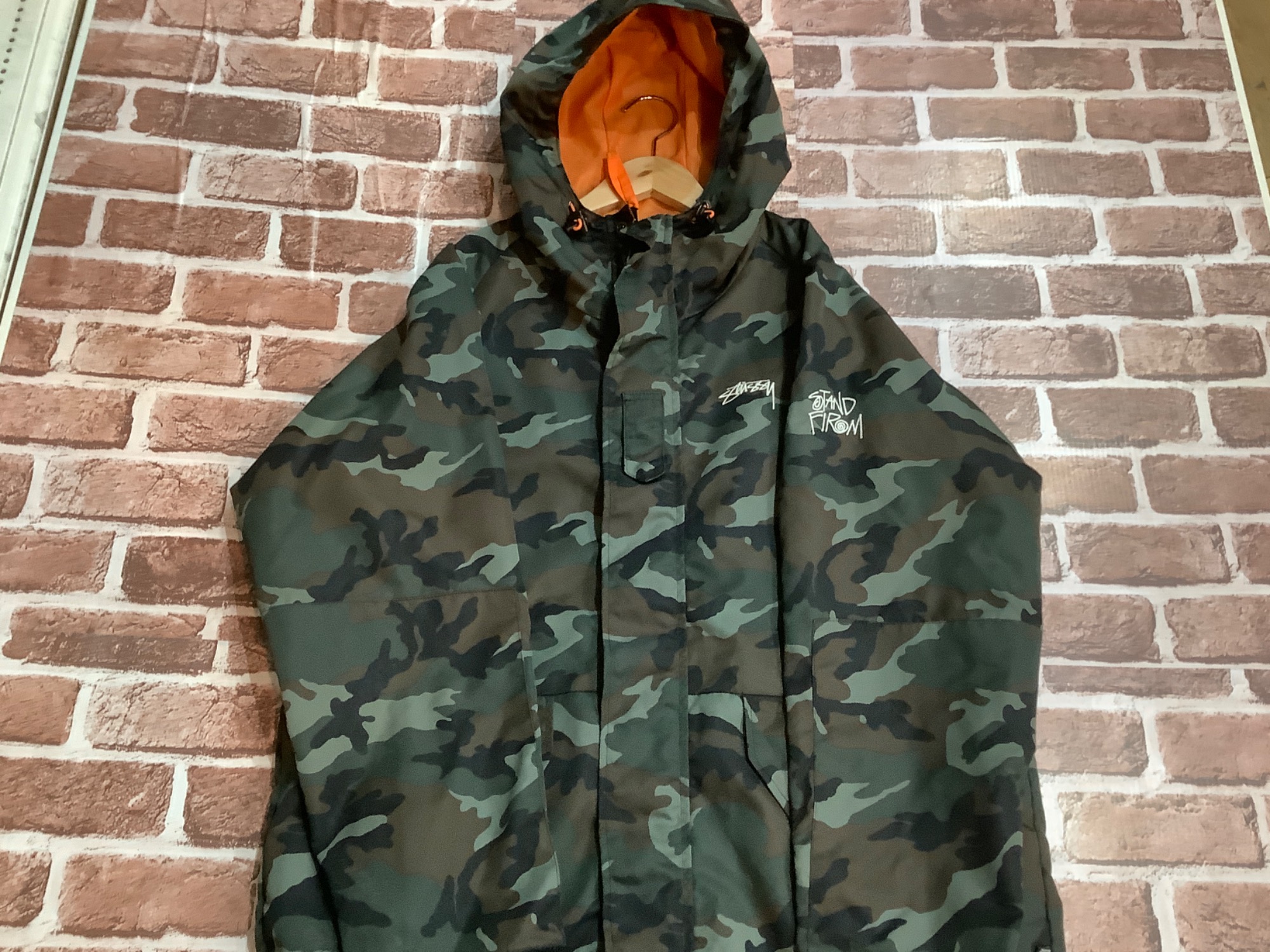 ストリート系ブランド！！stussy(ストゥーシー) マウンテンパーカー