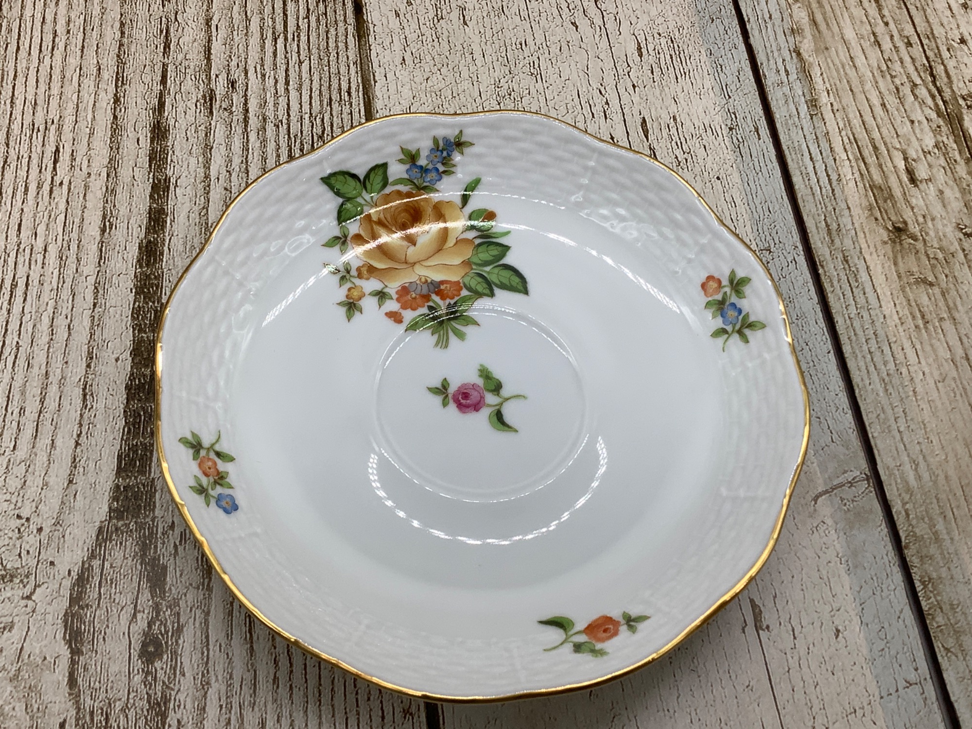 ハンガリーのヘレンド村で誕生した陶磁器ブランド。HEREND(ヘレンド