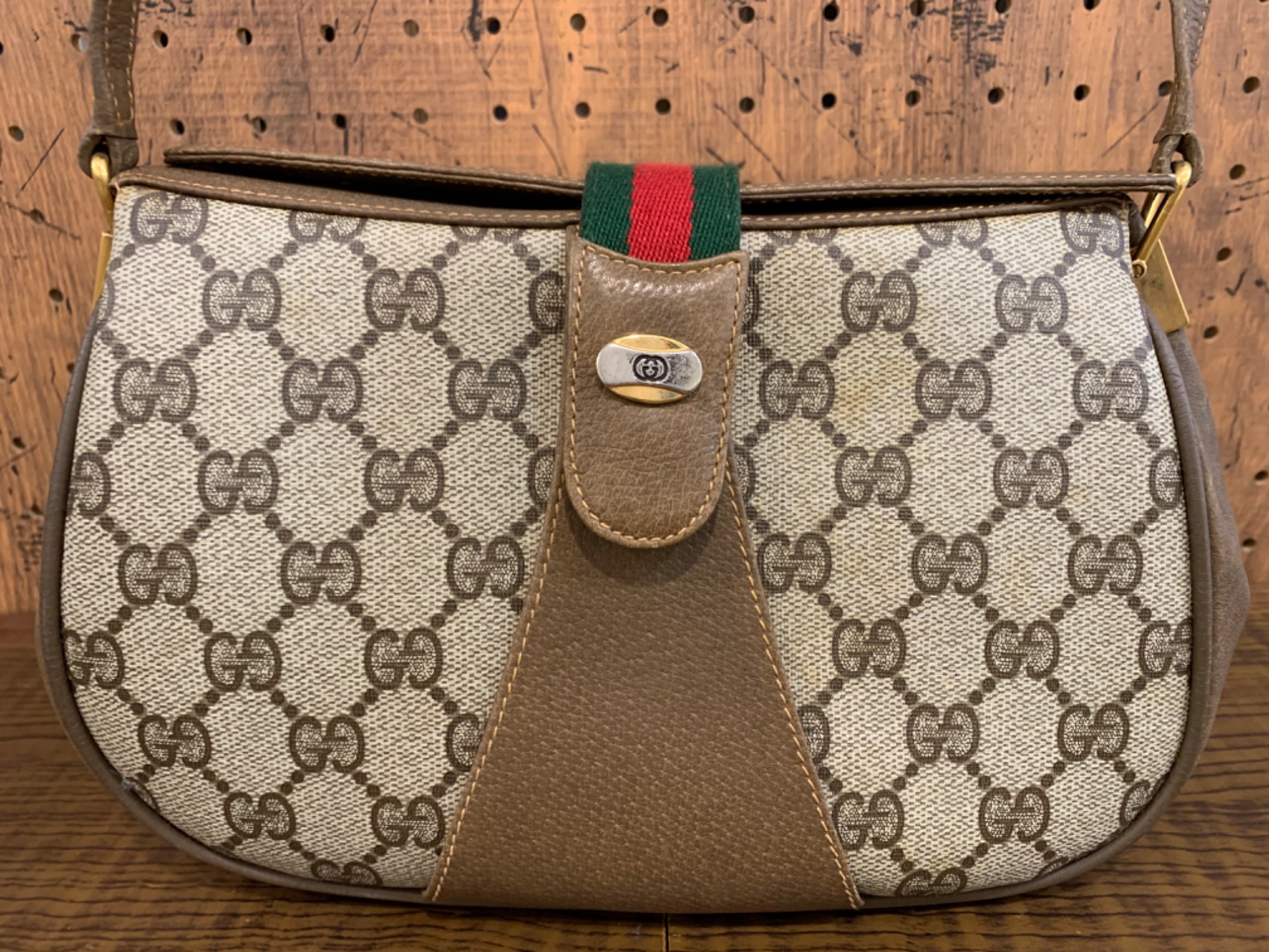 GUCCI(グッチ)のショルダーバッグ『オールドグッチ シェリー