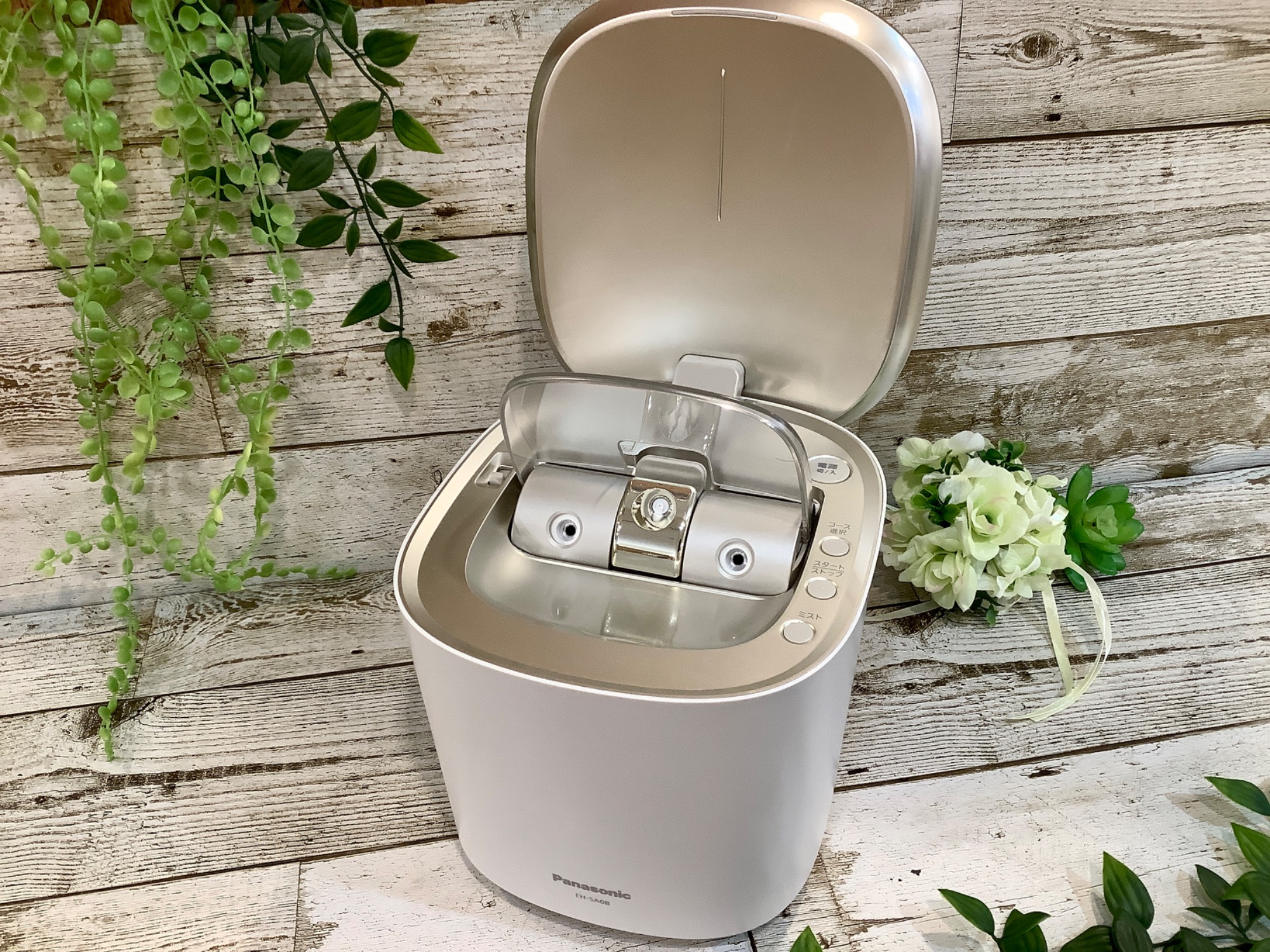 Panasonic(パナソニック)のスチーマーナノケア EH-SAOBを買取入荷致し