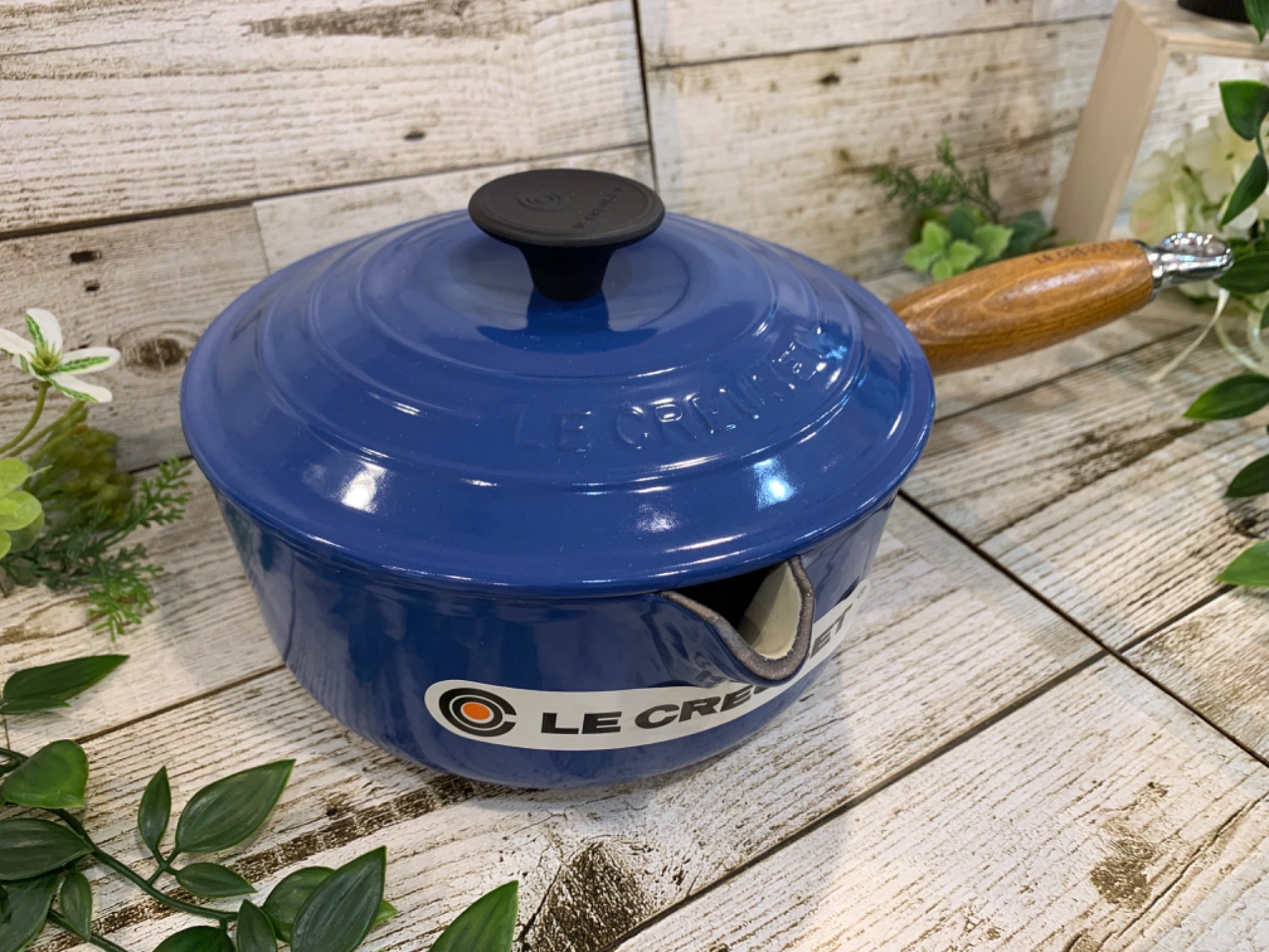 【廃盤】ル・クルーゼ LE CREUSET スクエアディッシュ 白 ２つ Amazon.co.jp: ル・クルーゼ(Le Creuset) 皿 オクタゴン