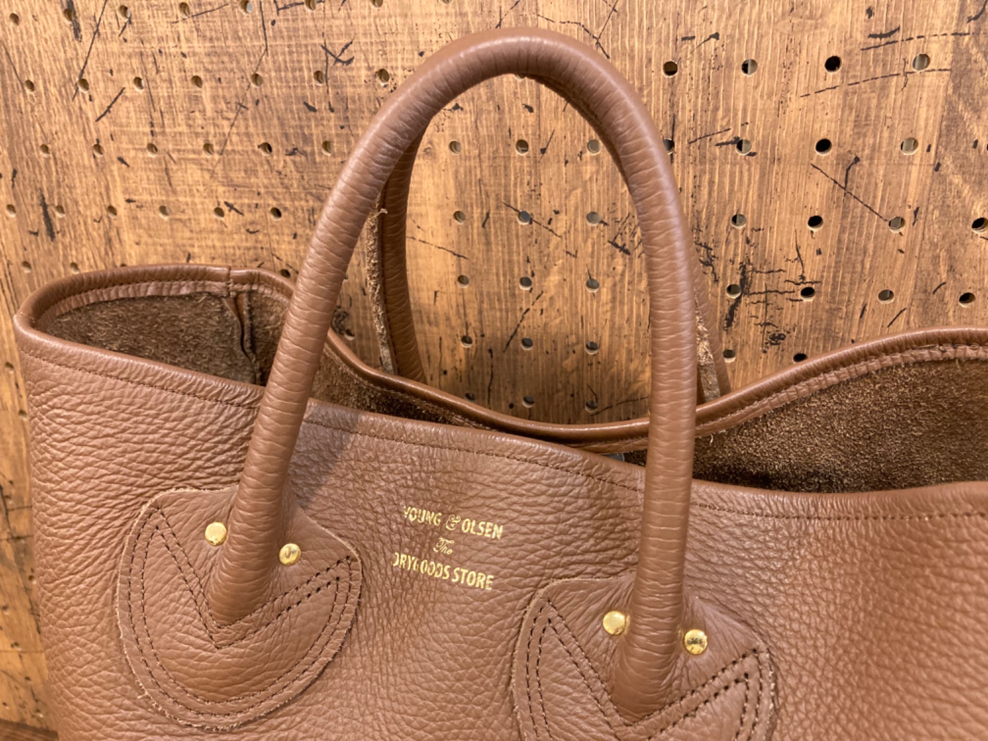 YOUNG & OLSEN The DRYGOODS STORE(ヤングアンドオルセンザ