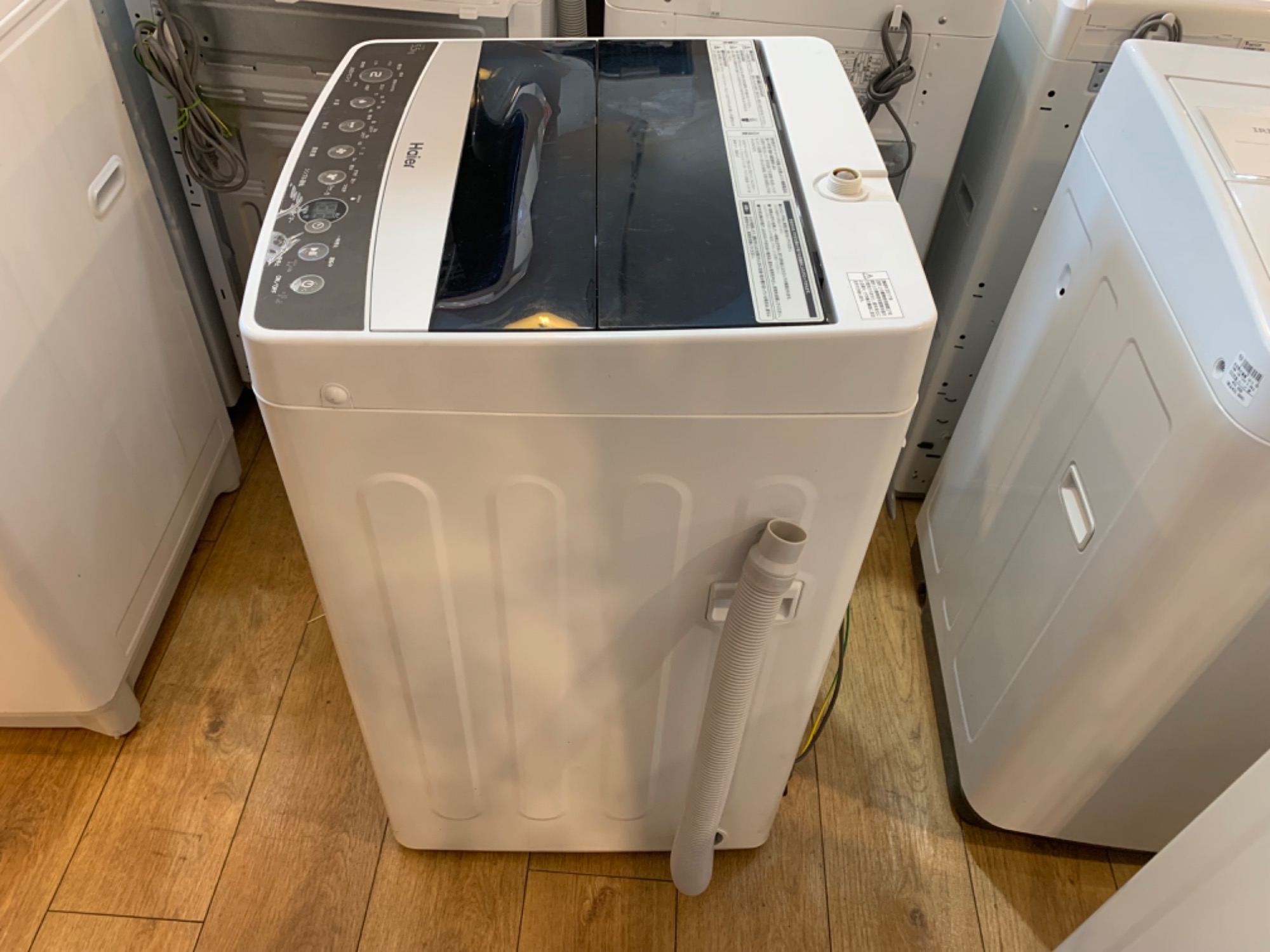 西９８５　ハイアール　全自動洗濯機　５．５KG　TW-C55A　２０１６年製 Haier(ハイアール) の全自動洗濯機『JW-C55A』2017年製5.5kg販売中