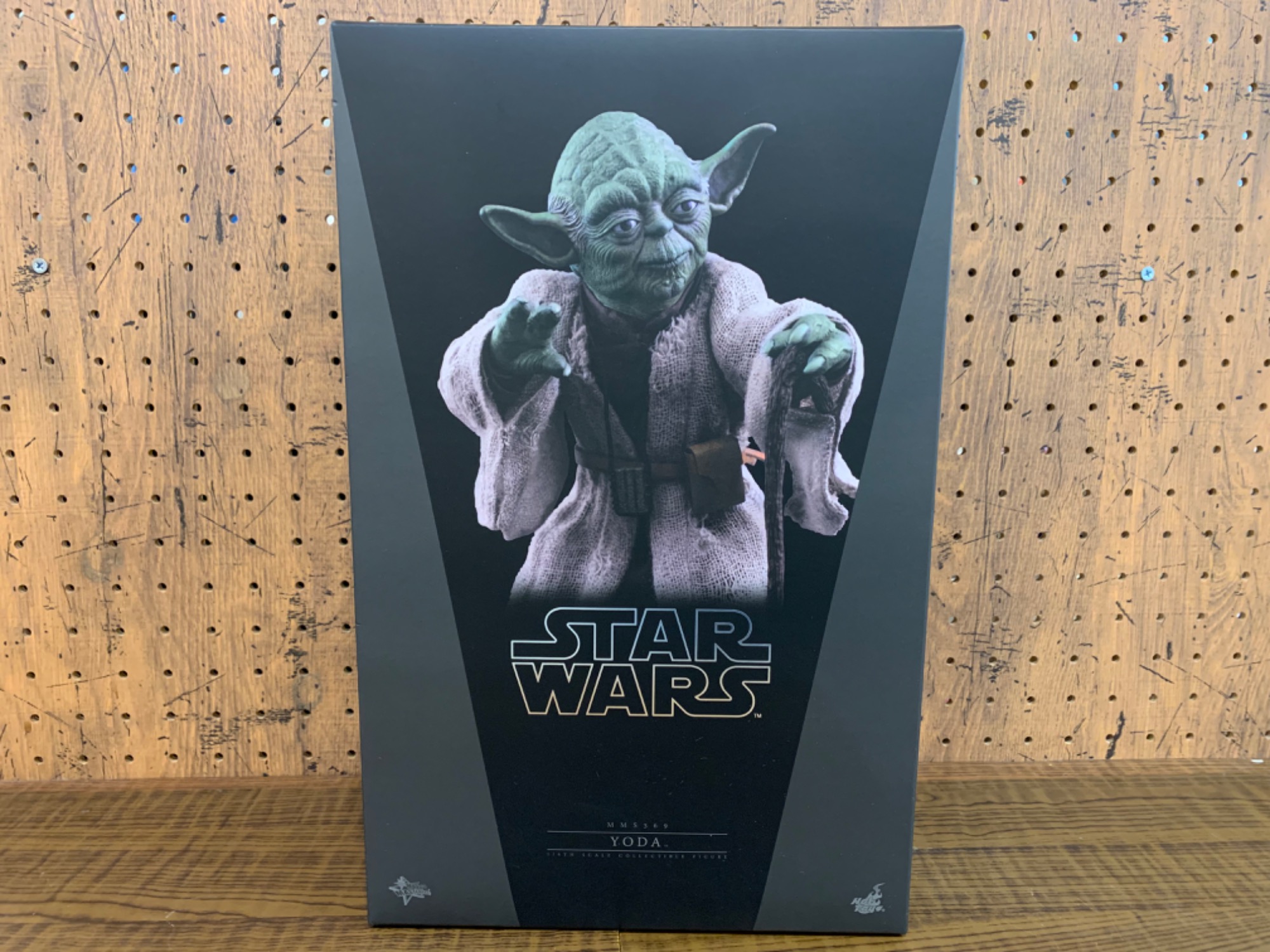 新品未開封 ホットトイズ ヨーダ スターウォーズ 1/6 未開封 ホット