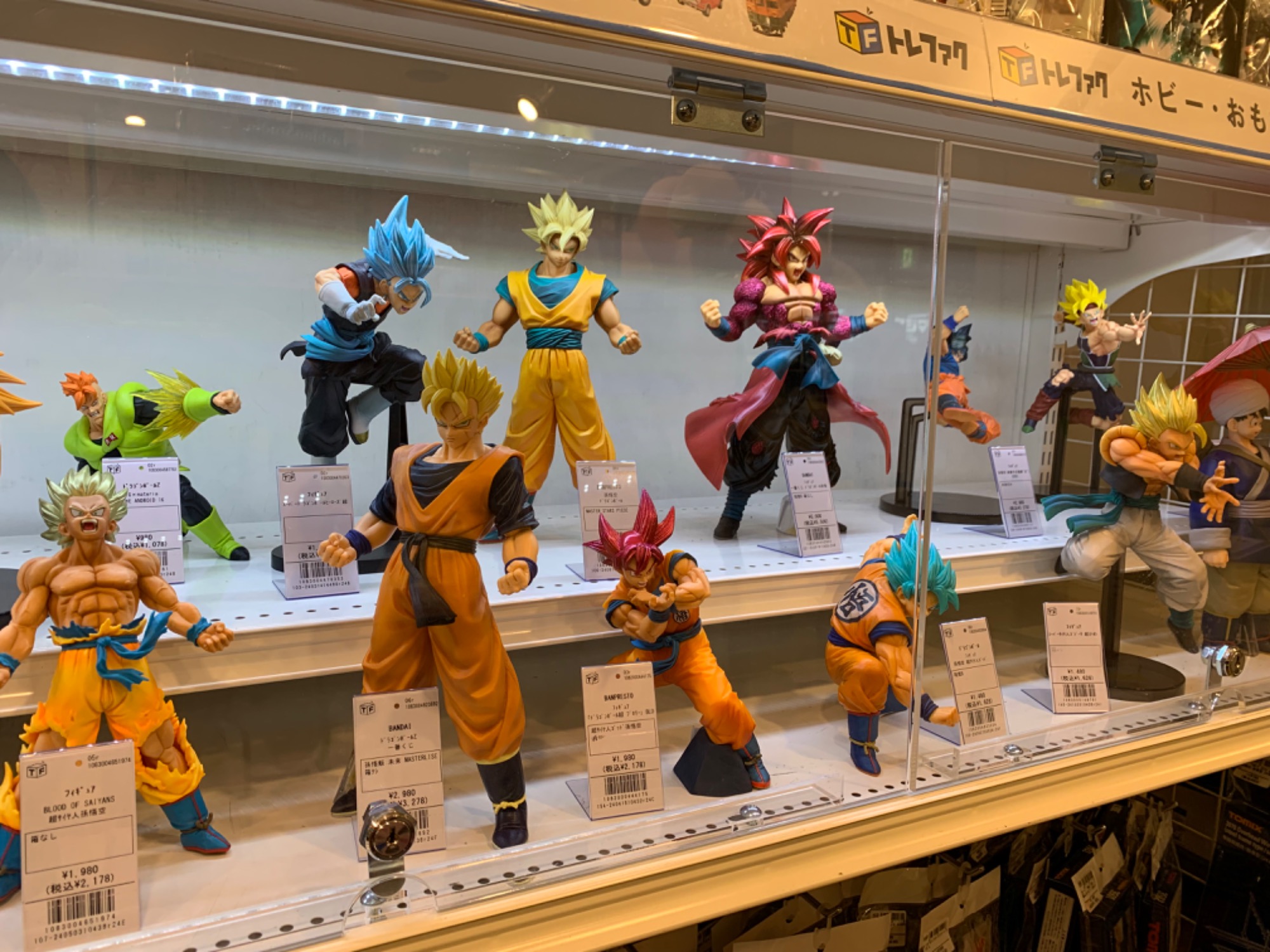 フィギュアをまとめて買ってくれる方 人気漫画フィギュア 13点まとめ売り - メルカリ
