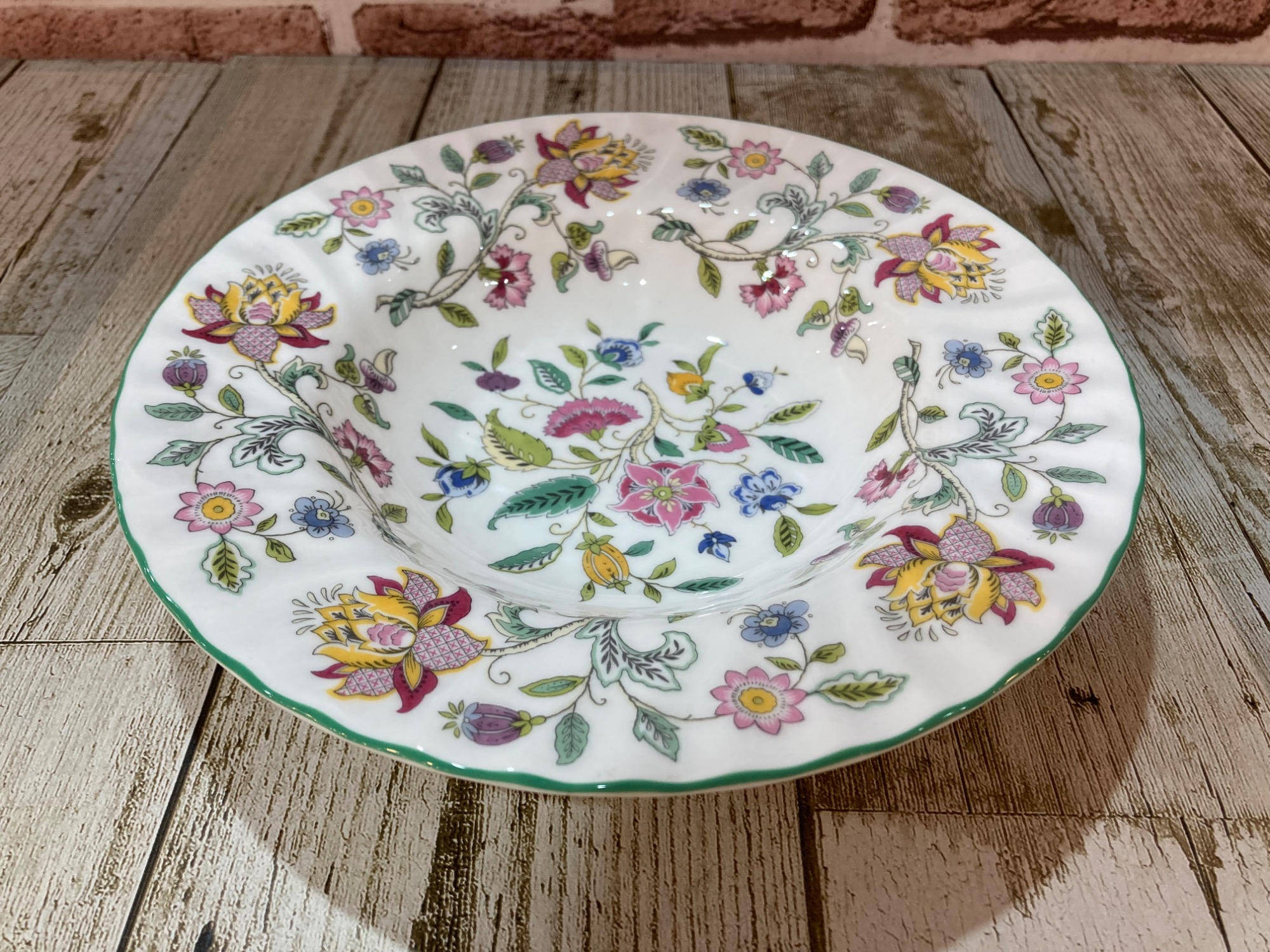 MINTON(ミントン) ハドンホールシリーズの食器が複数入荷しました