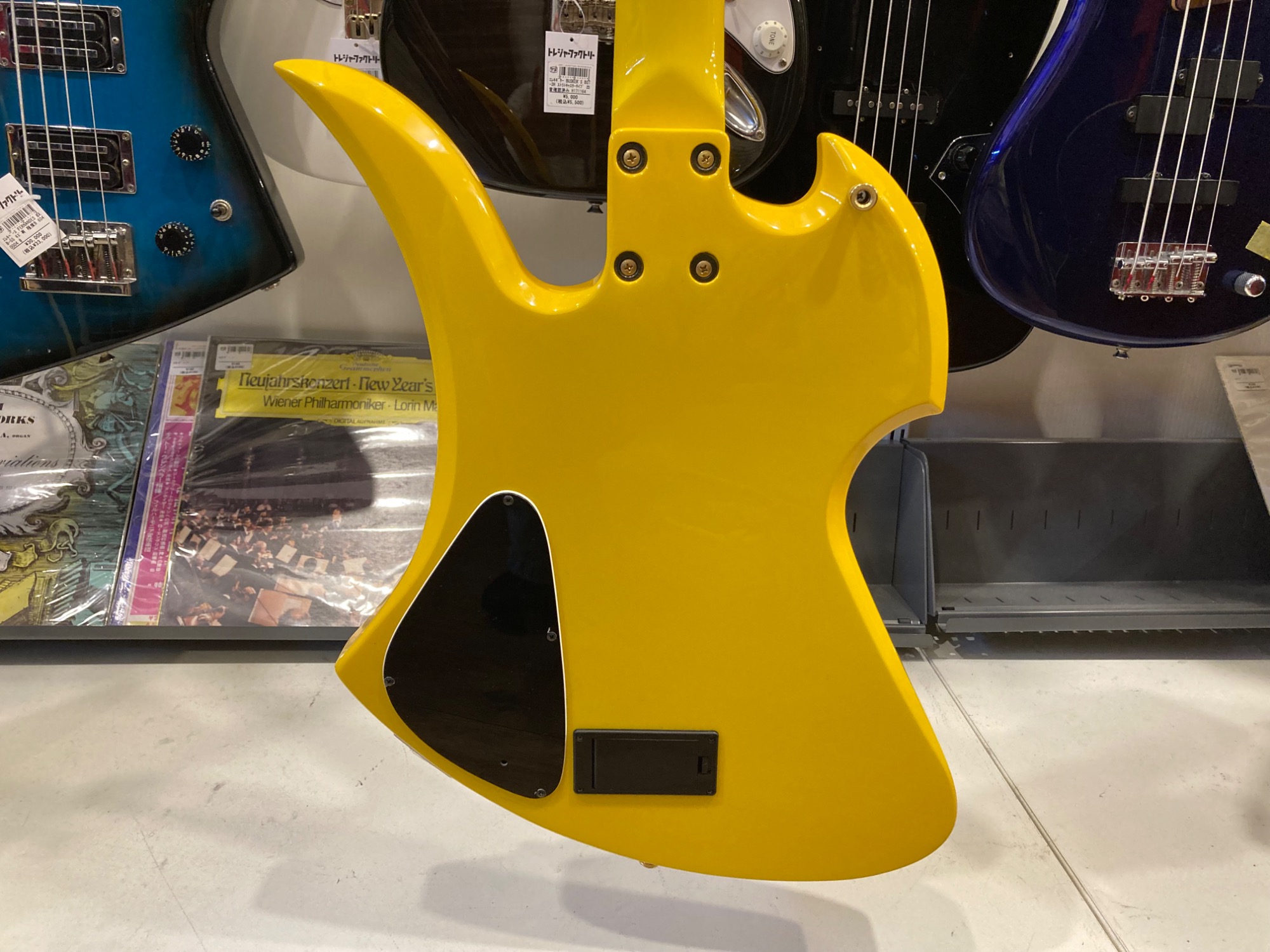 マリンライダーイエローエレキギター EDWARDS E-YELLOW TIGER [George Lynch Signature Model
