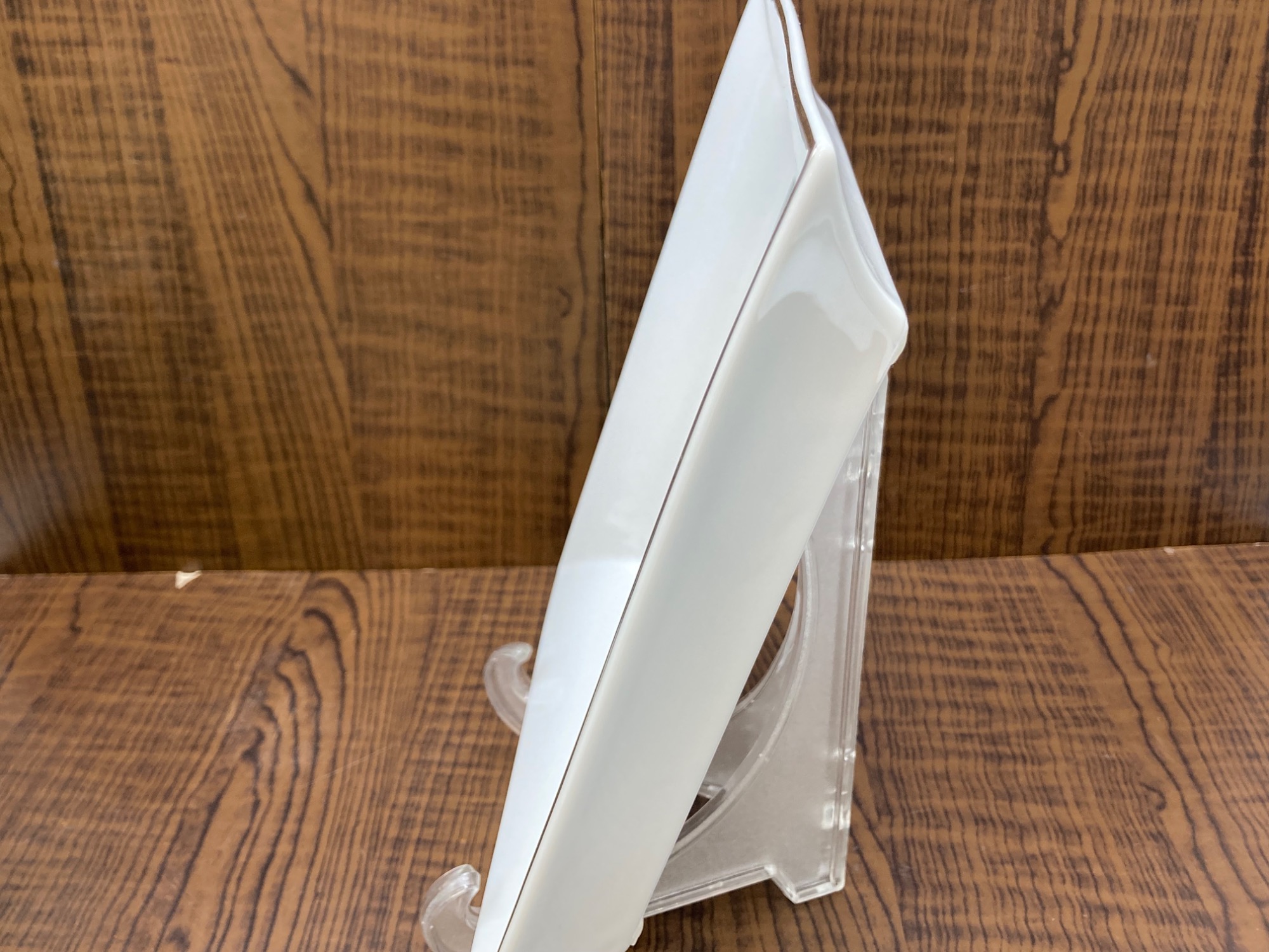 Cartier(カルティエ)のスクエアプレート『パンサー』のご紹介です