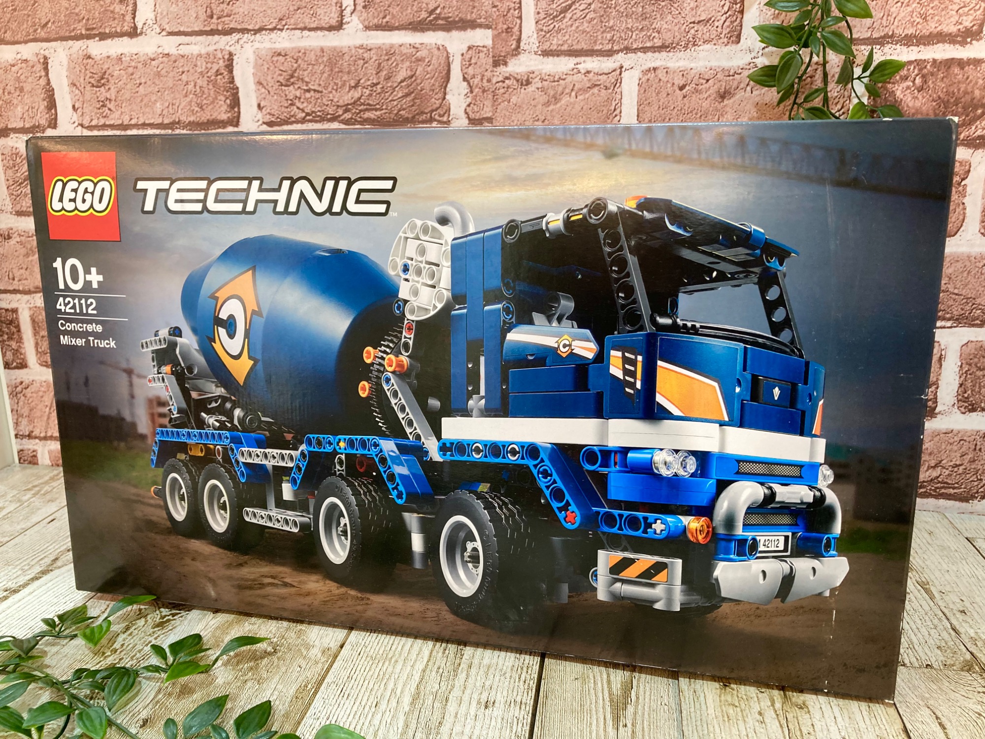 レゴテクニック コンクリートミキサー車 未開封品 買取入荷致し