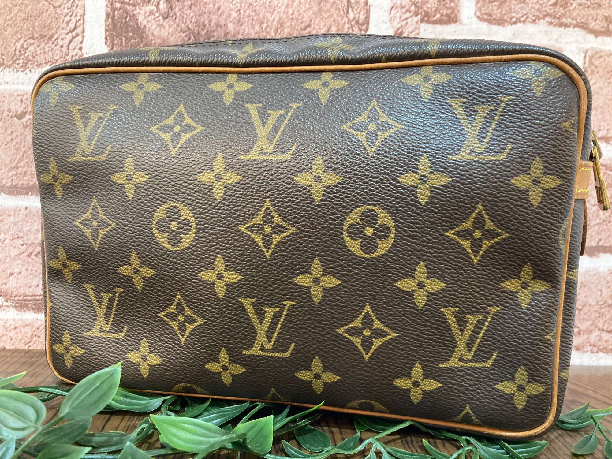 ルイヴィトン(Louis Vuitton) コンピエーニュ23 モノグラム