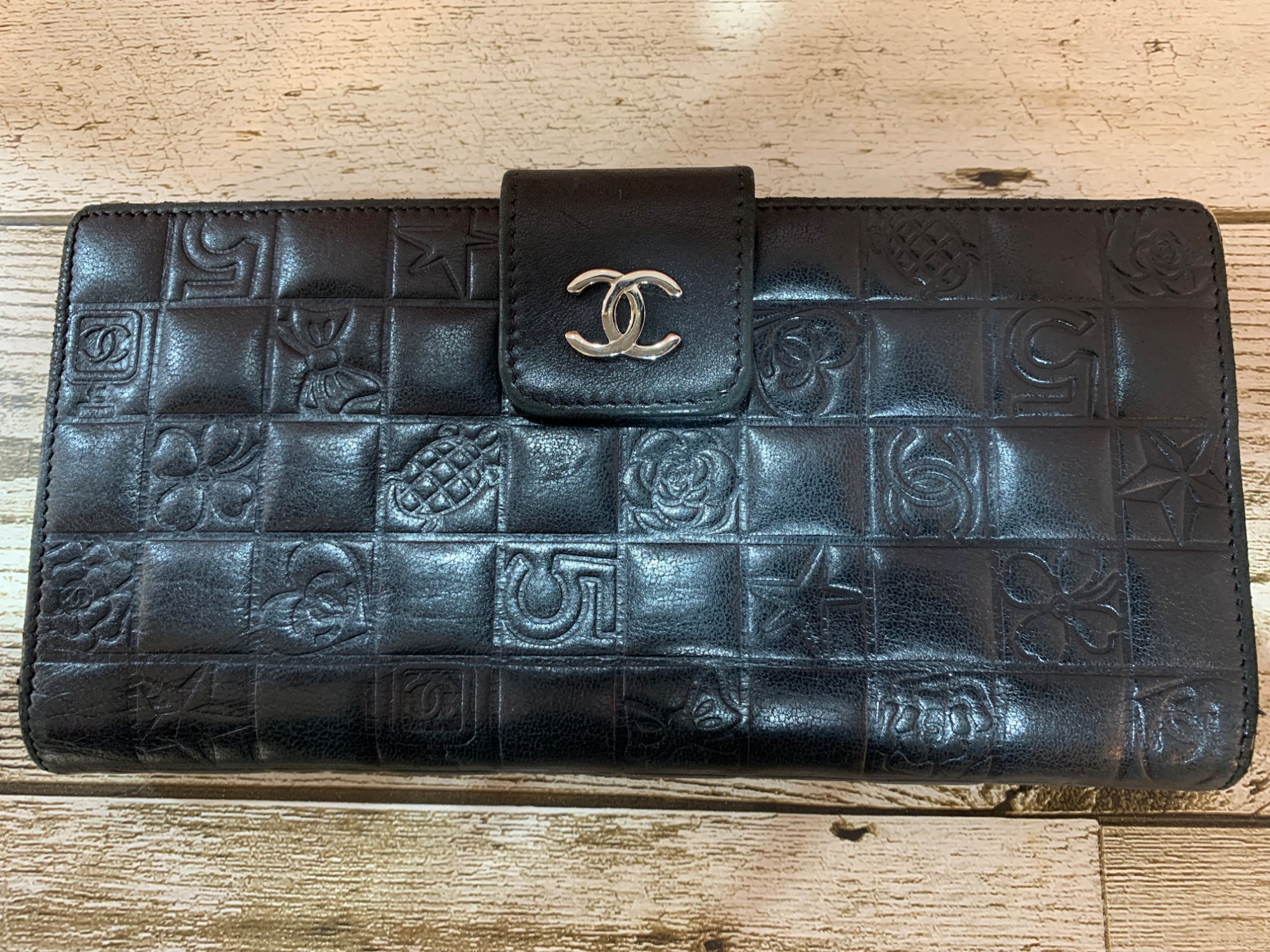 【付属品あり】CHANEL、アイコンライン、長財布 シャネル アイコンライン ラムスキン がま口 長財布 買取実績