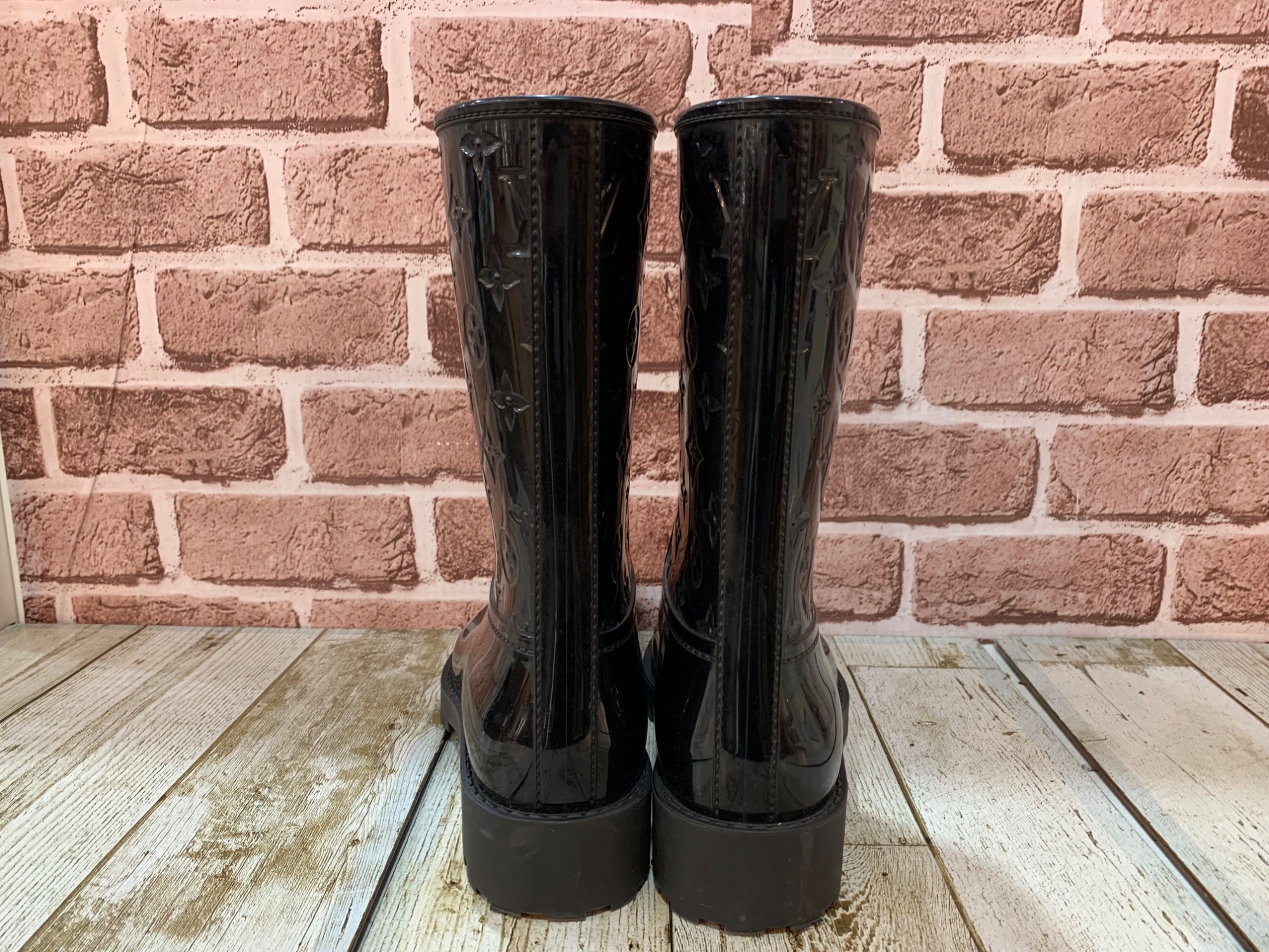 【ルイヴィトン】レインブーツ（38） LOUIS VUITTON - ヴィトン レインブーツの通販 by QQ shop｜ルイ