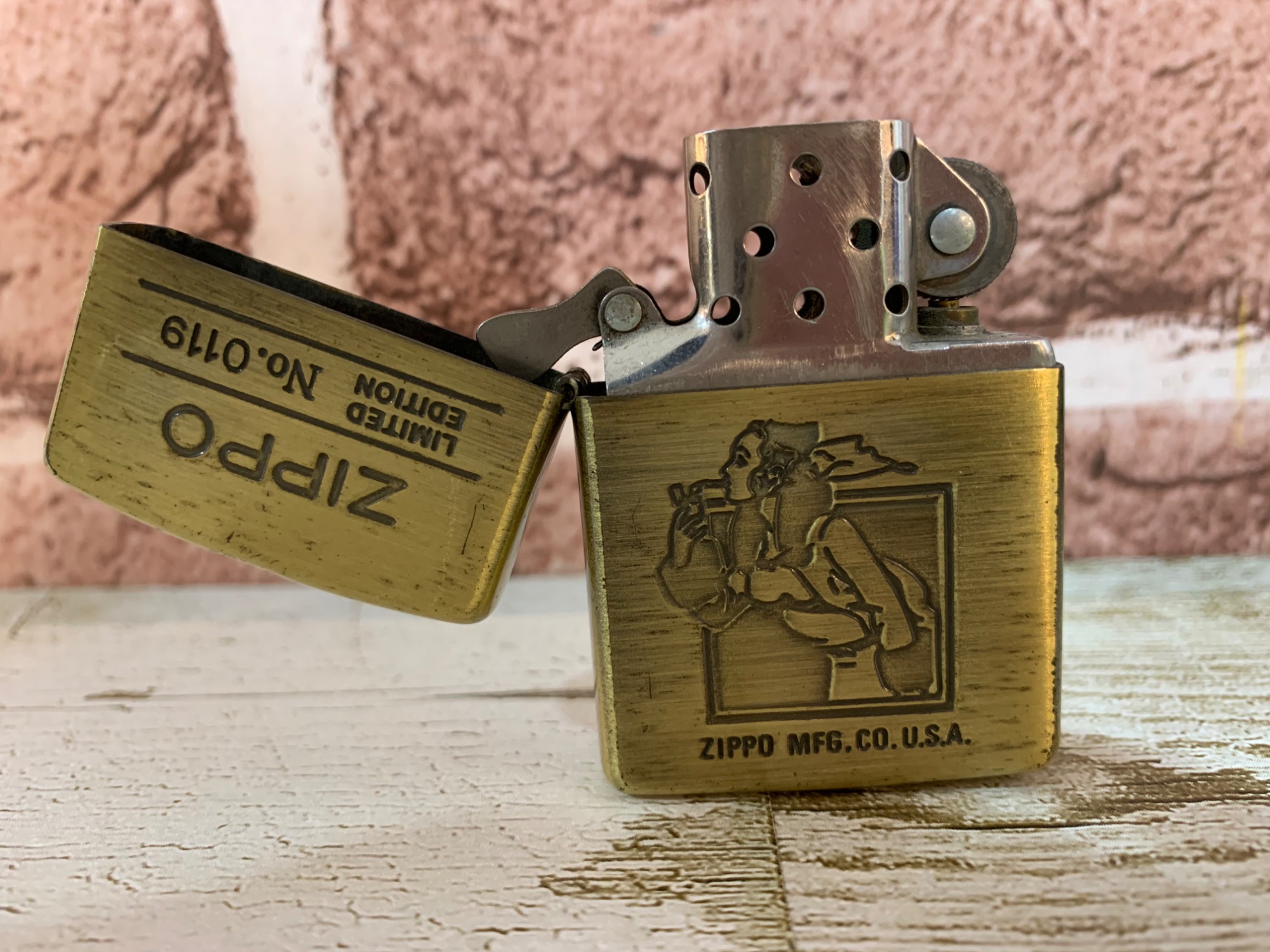 HAUNT♡新品タグ付きBOA STOLE 二俣川店ZIPPO買取強化中！「 ZIPPO Windy limited edition No
