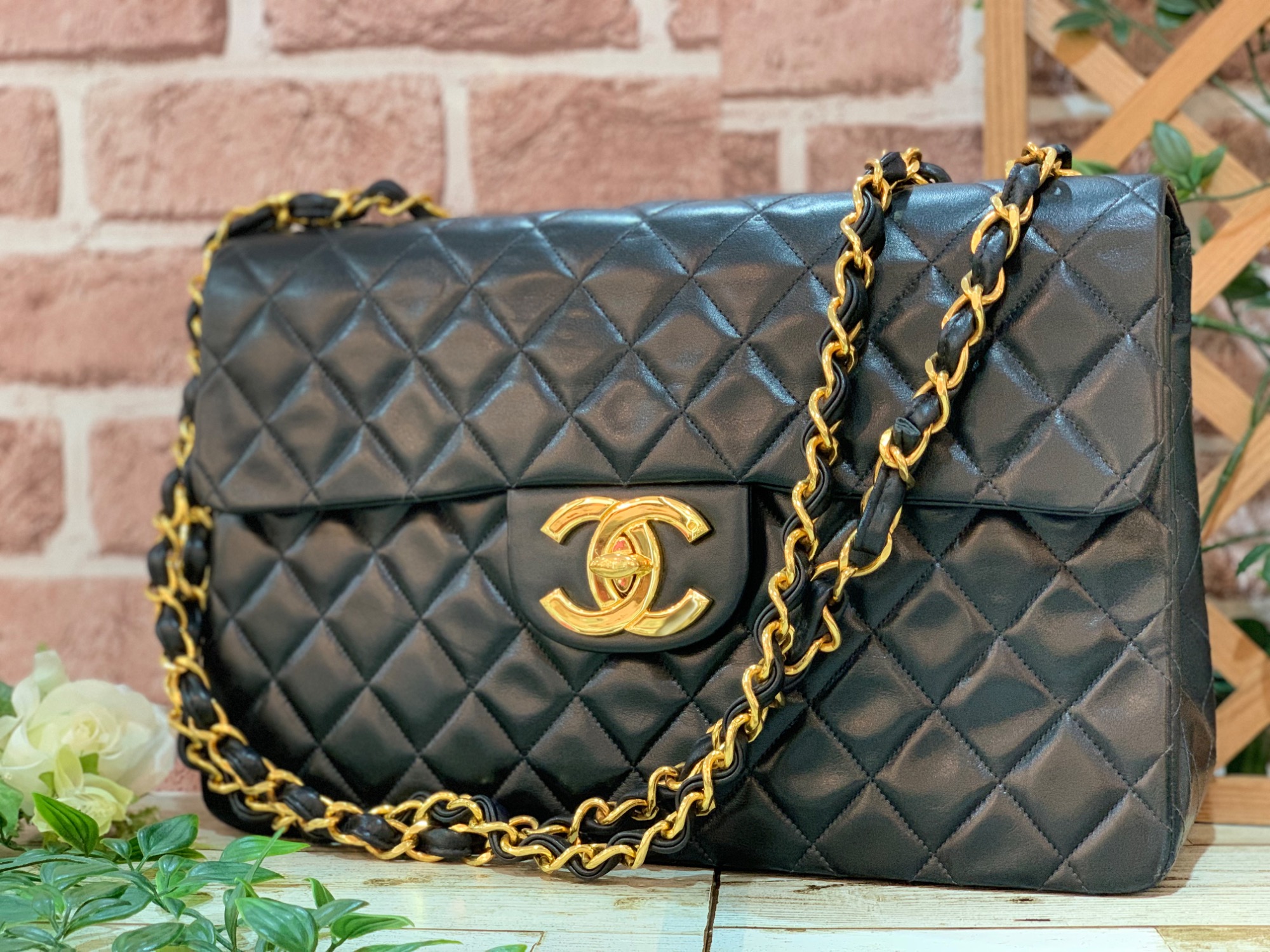CHANEL（シャネル）チェーンショルダーバッグ マトラッセ35