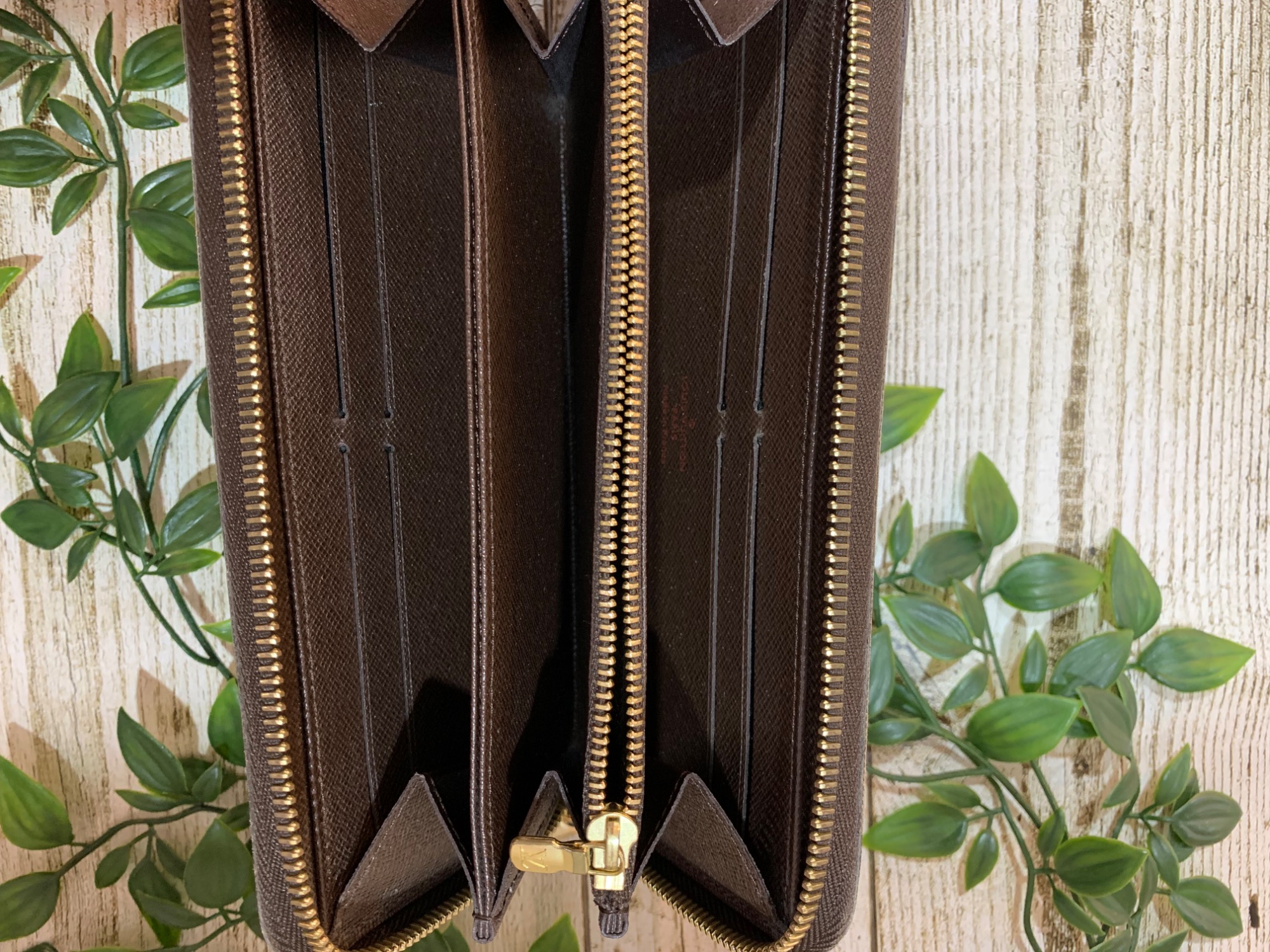 LOUIS VUITTON (ルイ ヴィトン) ダミエ のご紹介！！！ご来店お待ちし