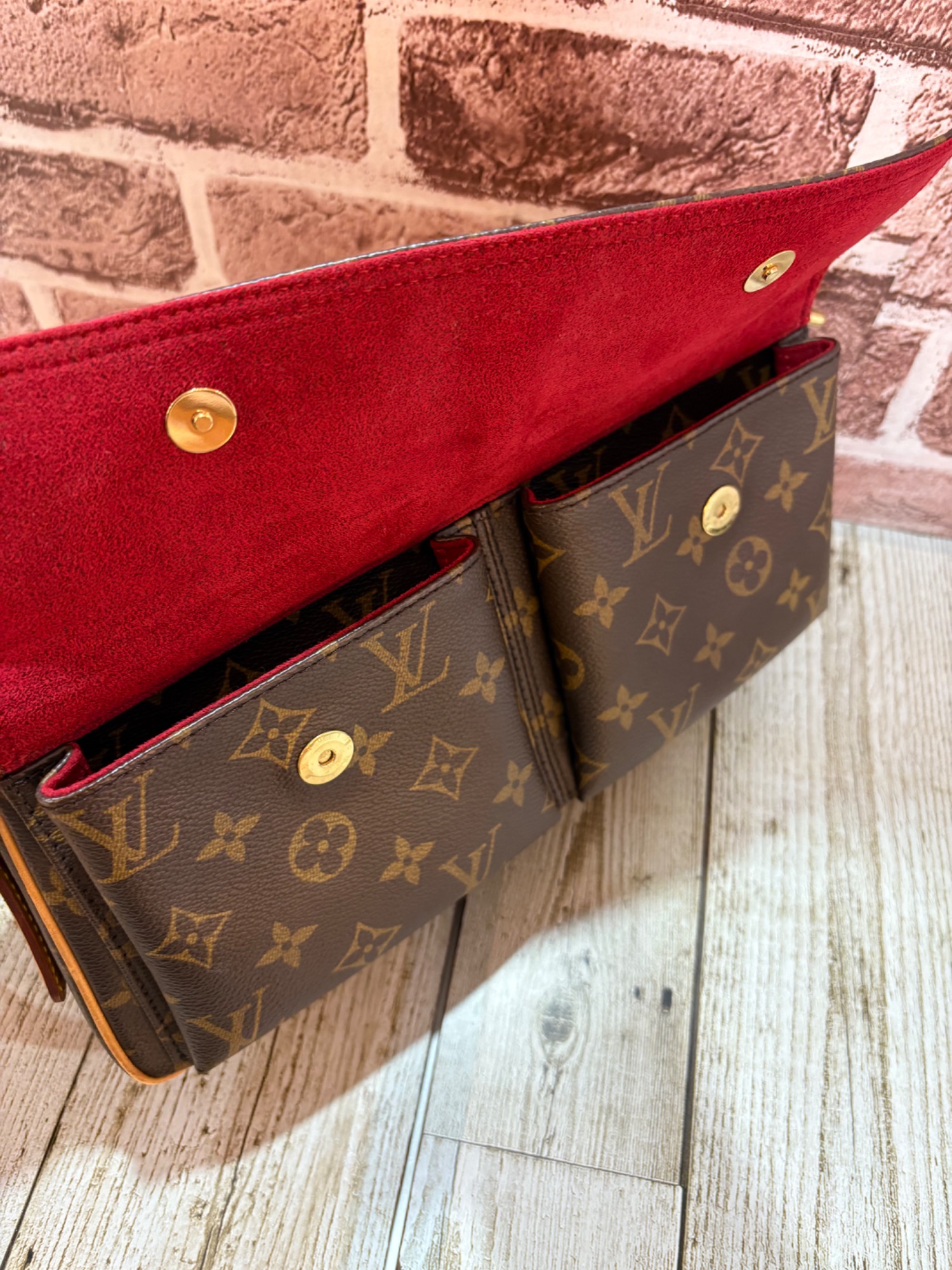 LOUIS VUITTON(ルイヴィトン) ショルダーバッグ エピ ノエ M44007