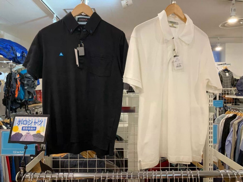 シャツのポロシャツ