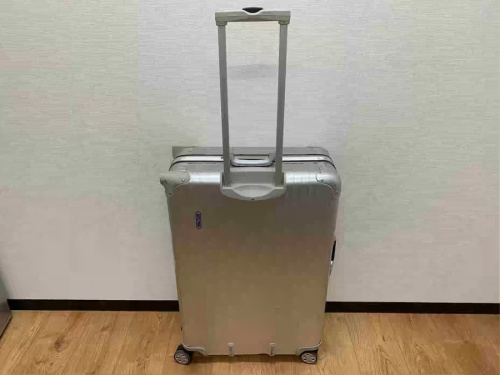 スーツケースの二俣川 洋服