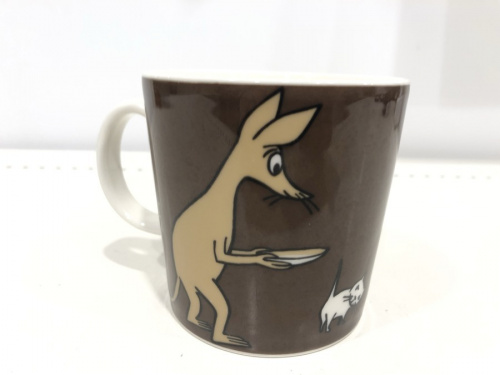 洋食器のマグカップ