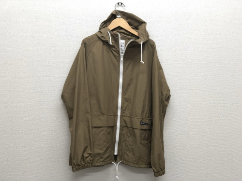 レディースファッションのジャケット