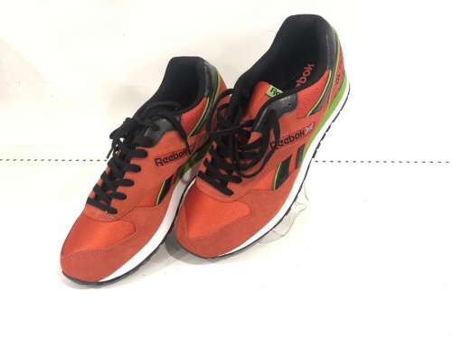 メンズファッションのスニーカー