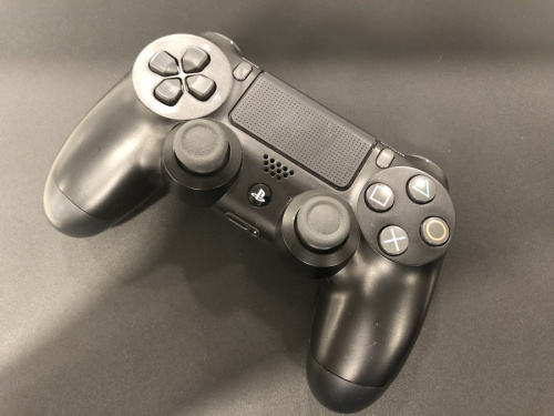 PS4Proのゲーム機