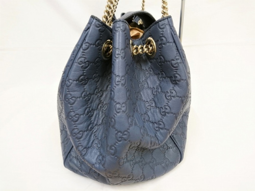 バッグ　のグッチ