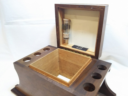 dunhill