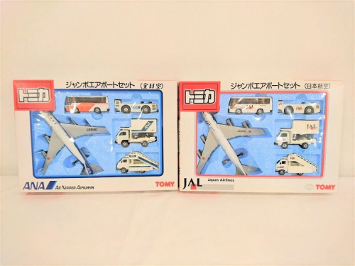 おもちゃのトミカ