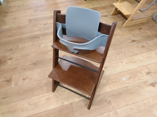 イスのベビーチェア