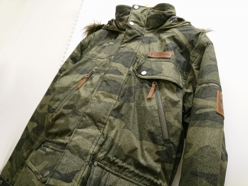 トップスのジャケット