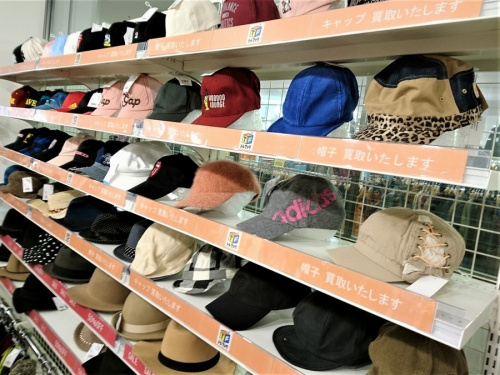 レディースファッションの帽子