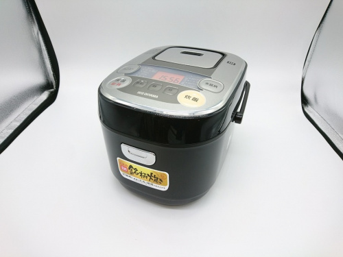 キッチン家電の炊飯器