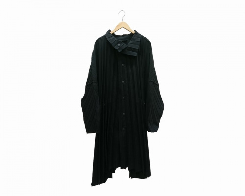 ワンピースのプリーツノースリーブワンピース